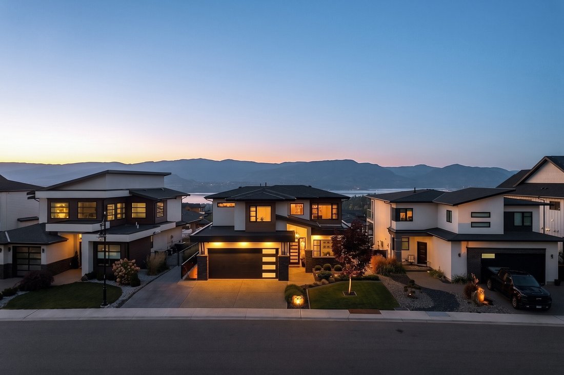 House in Kelowna, British Columbia, Canada 2 - 19056402