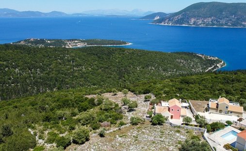 Terrain à Erisos, Peloponnese, Western Greece and the Ionian, Grèce 1