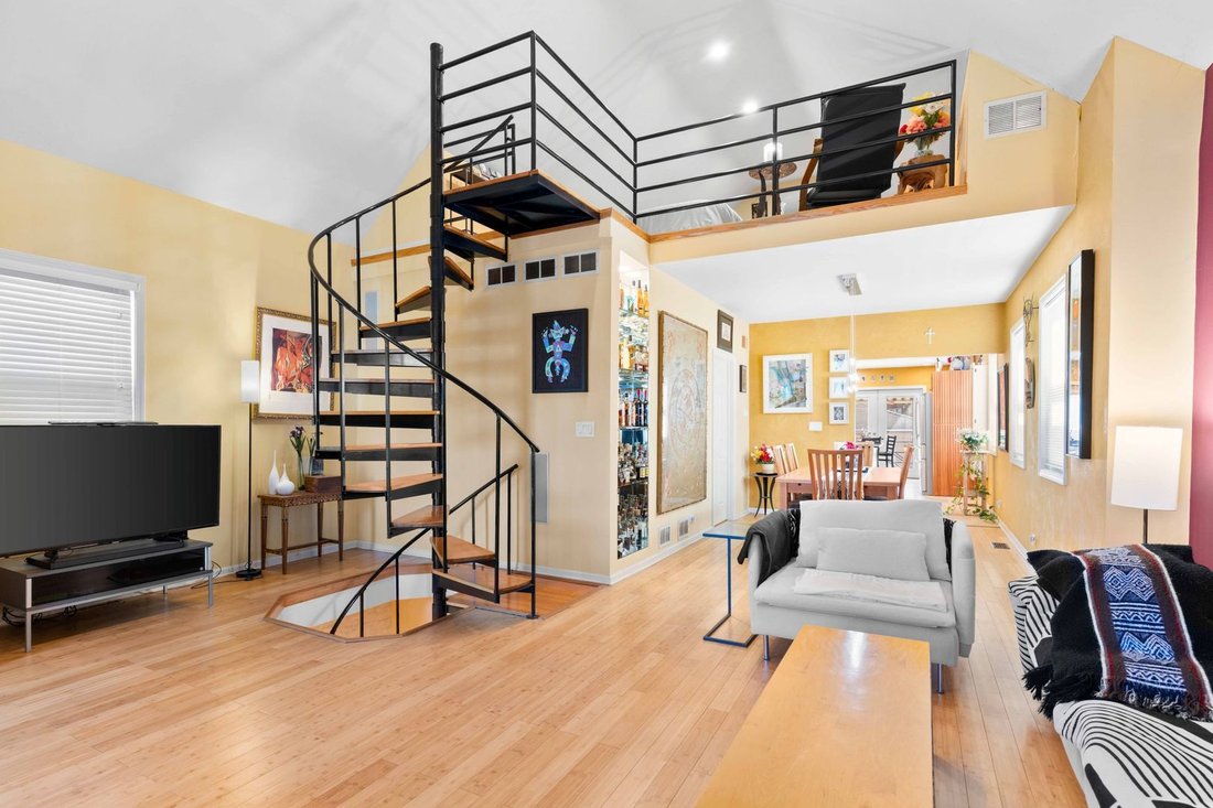 House in Chicago, Illinois, United States 5 - 19051419