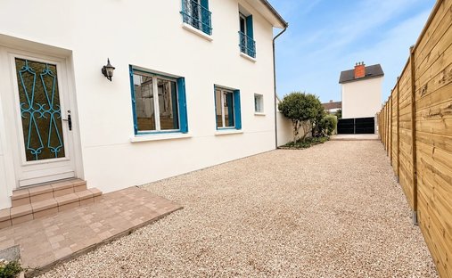 Haus in Centre Ville, Croissy-sur-Seine, Frankreich 1