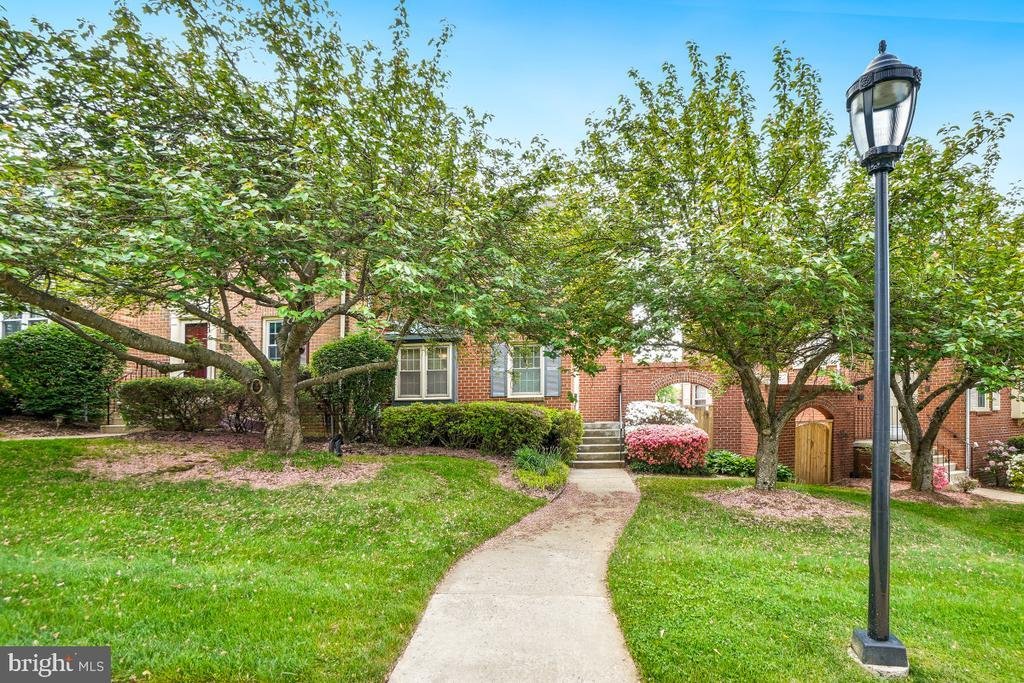 Townhouse in Bethesda, Maryland, United States 3 - 19053175