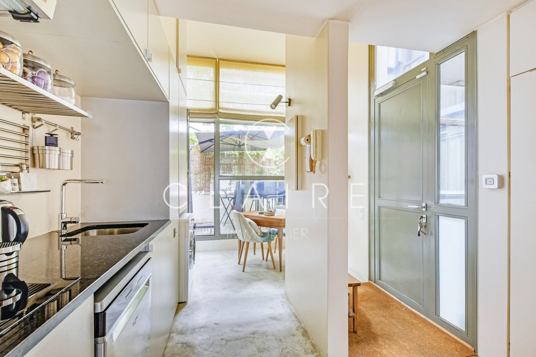 Apartment in Lorette-Martyrs, Paris 9e Arrondissement, Paris 3 - 19054602