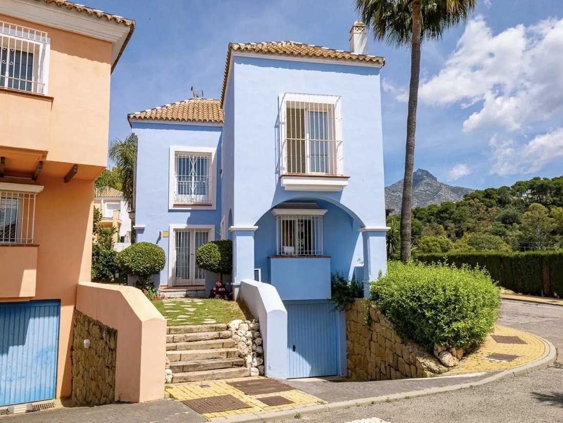 Maison de ville à Puerto Banús, Marbella, Espagne 1 - 19053743