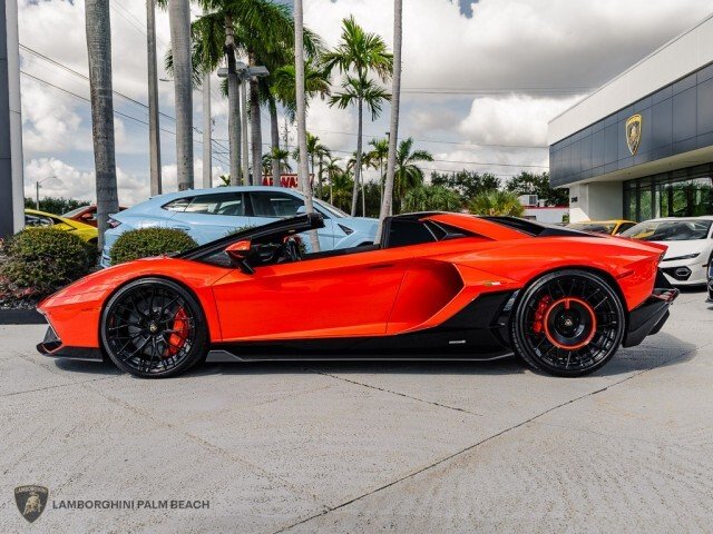 Cabriolet in Palm Beach, FL, United States 3 - 19051904