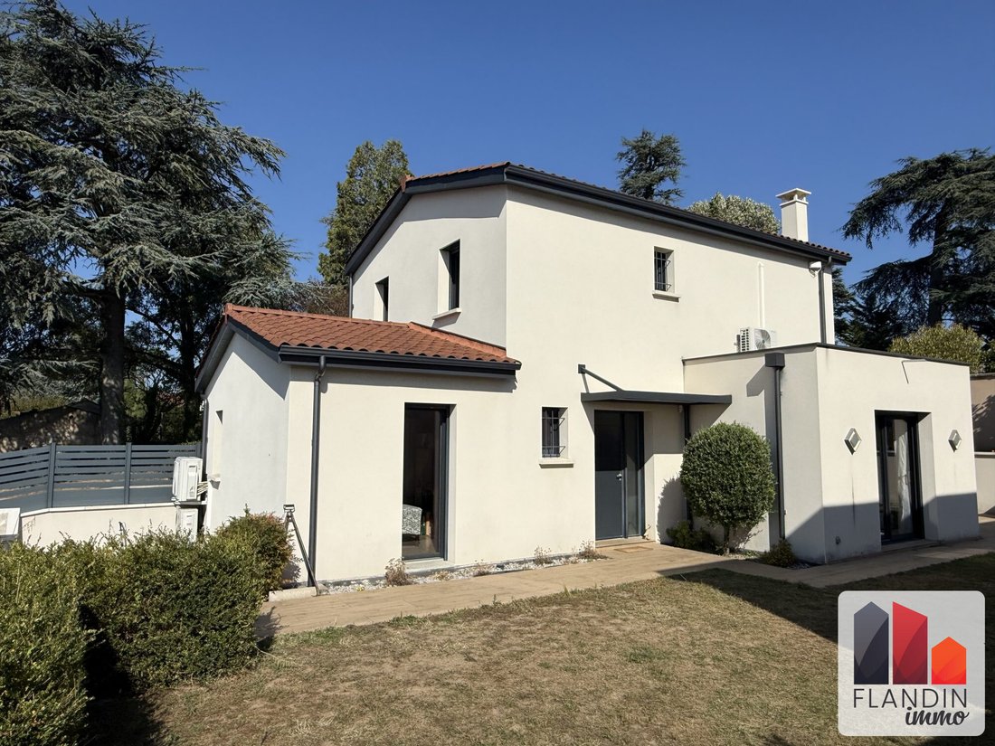 House in Millery, Auvergne-Rhône-Alpes, France 1 - 19055226