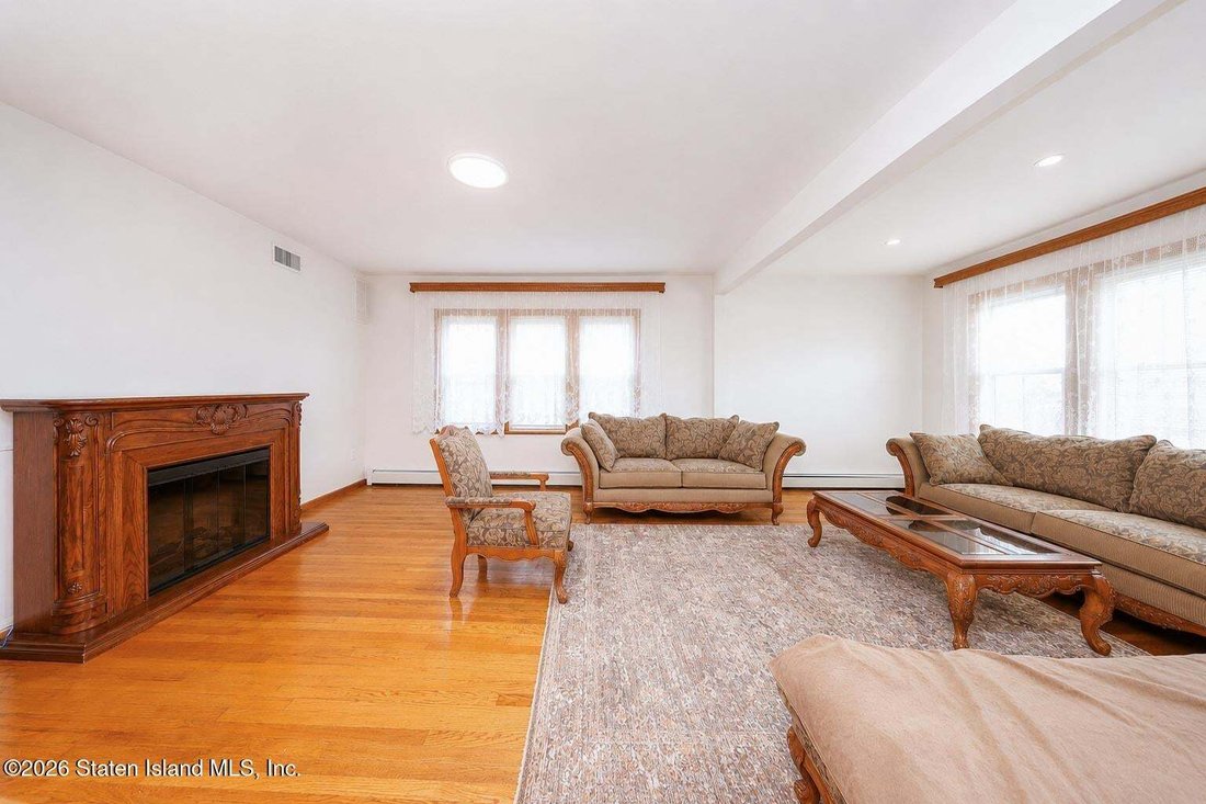 House in New York, New York, United States 4 - 19053642
