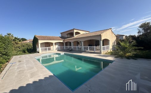 Villa in Peripherie, Teyran, France 1