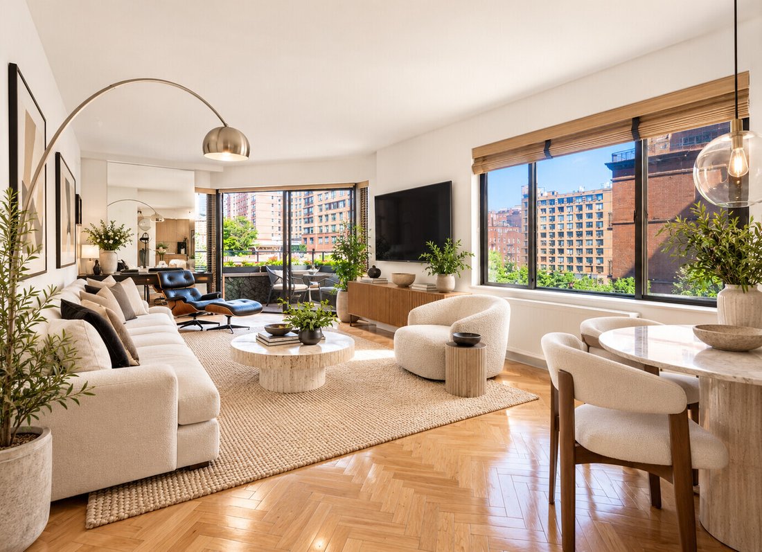 Condo in New York, New York, United States 1 - 19054952