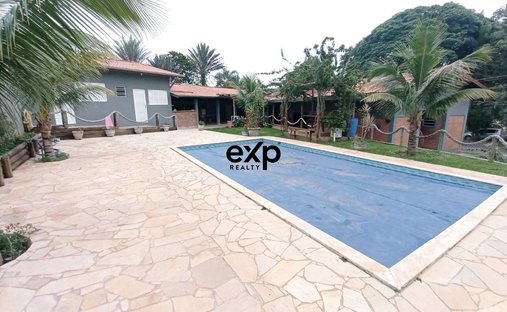 Country House in Valinhos, Valinhos, Brazil 1