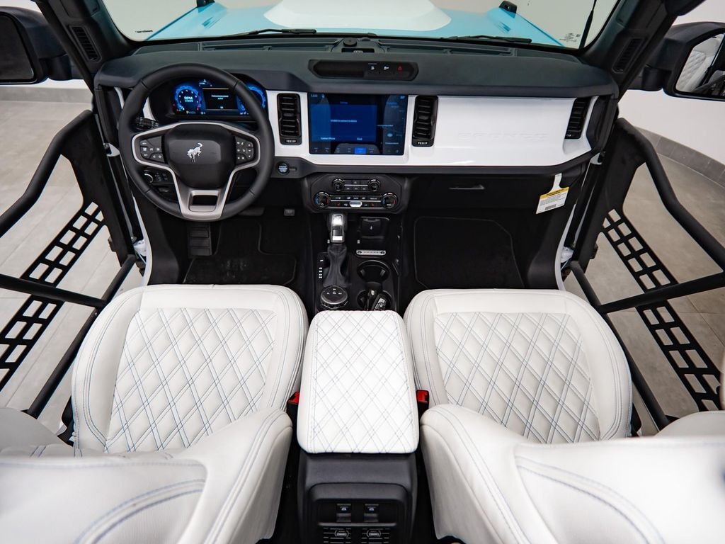 Ford Bronco 4X4 in Fort Lauderdale, FL, United States 4 - 19051812