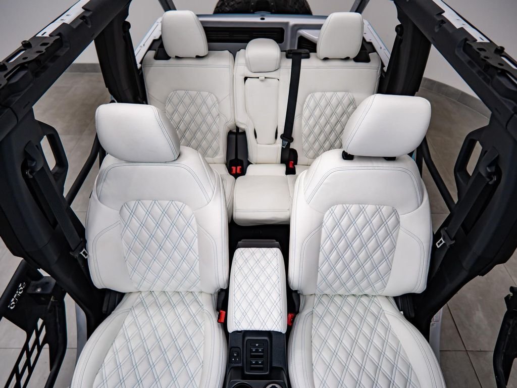 Ford Bronco 4X4 in Fort Lauderdale, FL, United States 5 - 19051812