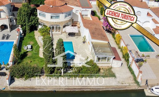 Chalet in Empuriabrava, Catalonia, Spain 1