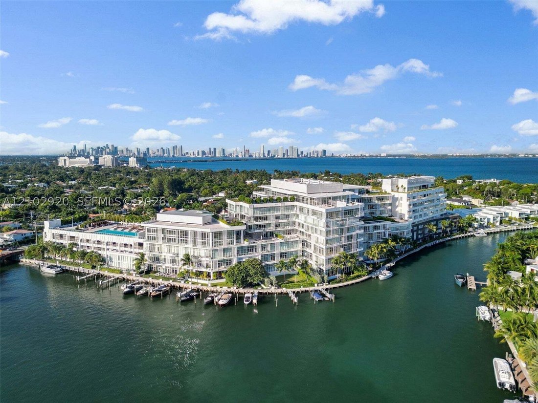 Condo in Miami Beach, Florida, United States 1 - 19054396