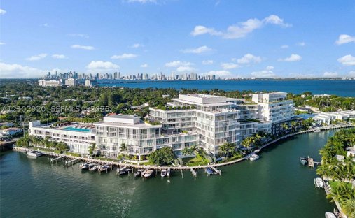 Condo in Miami Beach, Florida, United States 1