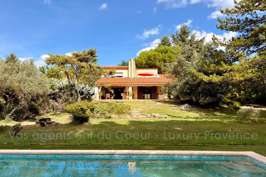 Villa in Hameau, Simiane-Collongue, France 4 - 19051617