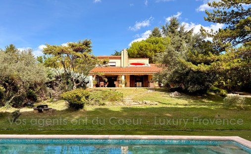 Villa in Hameau, Simiane-Collongue, Frankreich 1