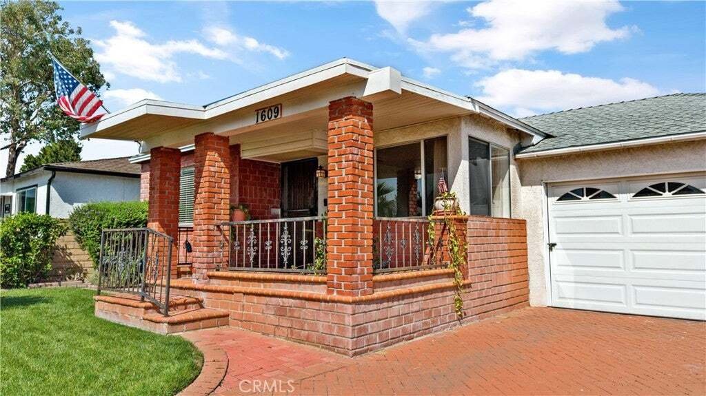 House in Signal Hill, California, United States 5 - 19056240