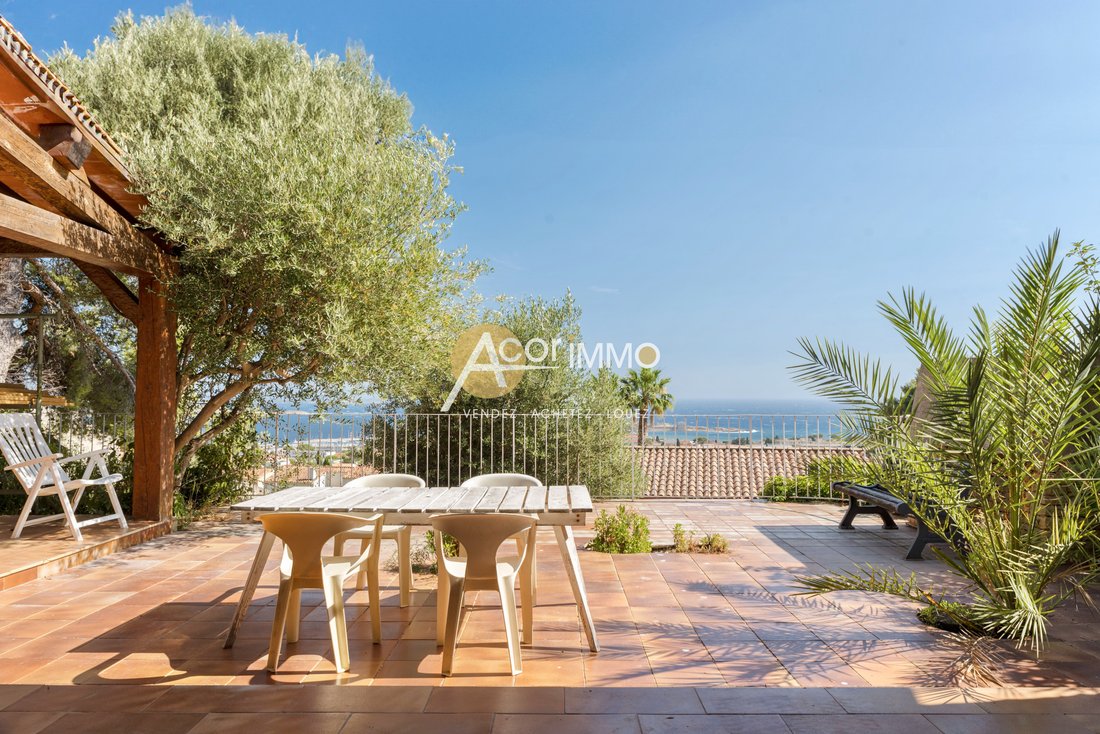 House in Bandol, Provence-Alpes-Côte d'Azur, France 1 - 19051697