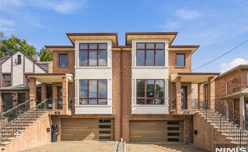 Condo in Fort Lee, New Jersey, United States 1