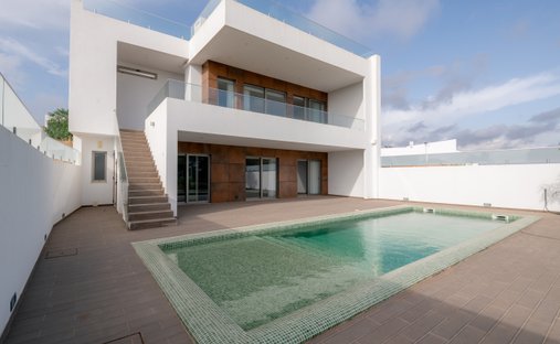 Villa in Mexilhoeira Grande, Algarve, Portugal 1
