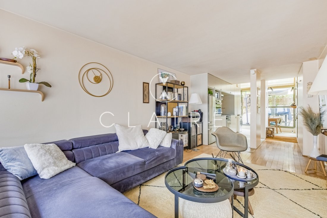 Apartment in Lorette-Martyrs, Paris 9e Arrondissement, Paris 1 - 19054602