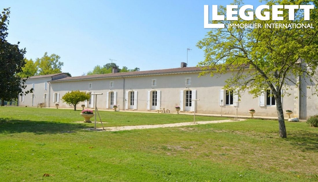 Château à Marmande, Nouvelle-Aquitaine, France 2 - 19055354