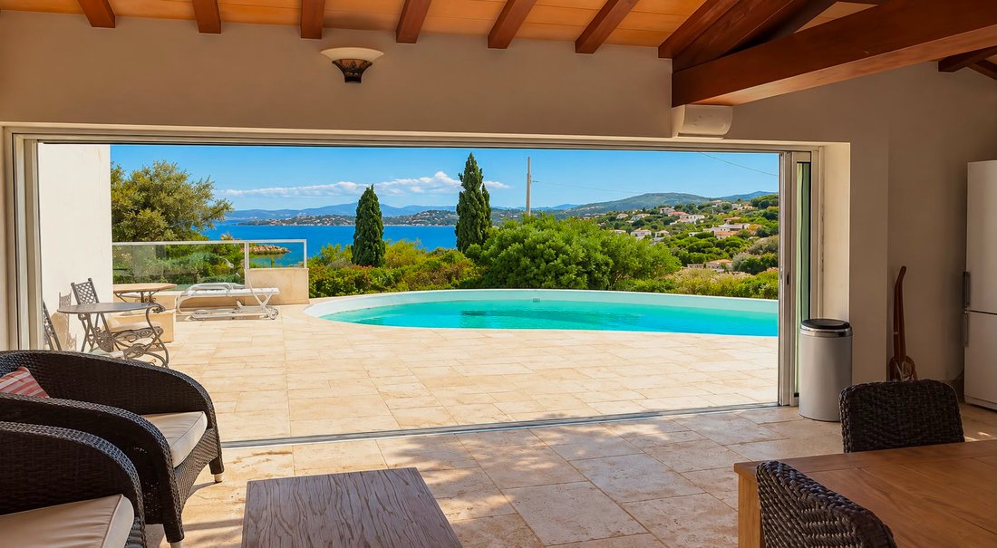 Villa in Les Issambres, Roquebrune-sur-Argens, France 1 - 19055797