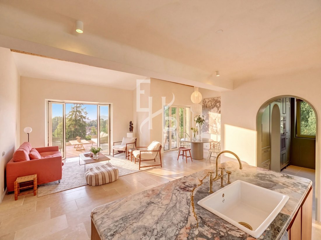Villa in Mougins, Provence-Alpes-Côte d'Azur, France 4 - 19051737