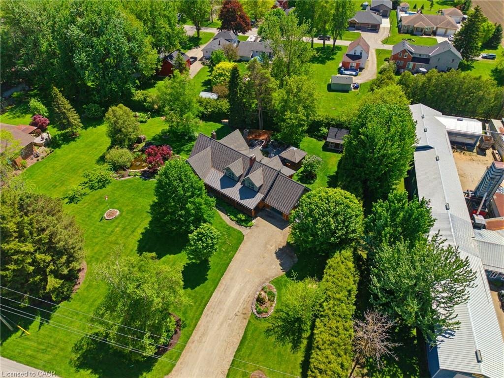 House in North Perth, Ontario, Canada 2 - 19056111