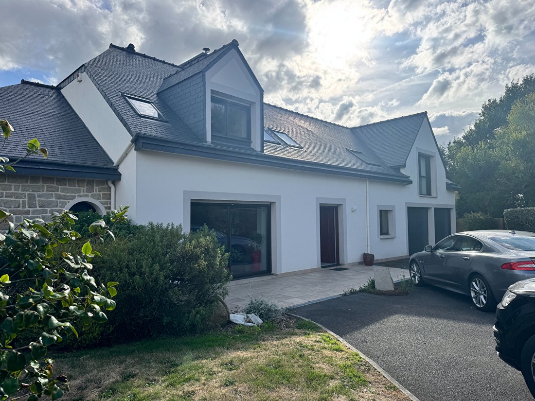 Villa in Yffiniac, Brittany, France 2 - 19055887