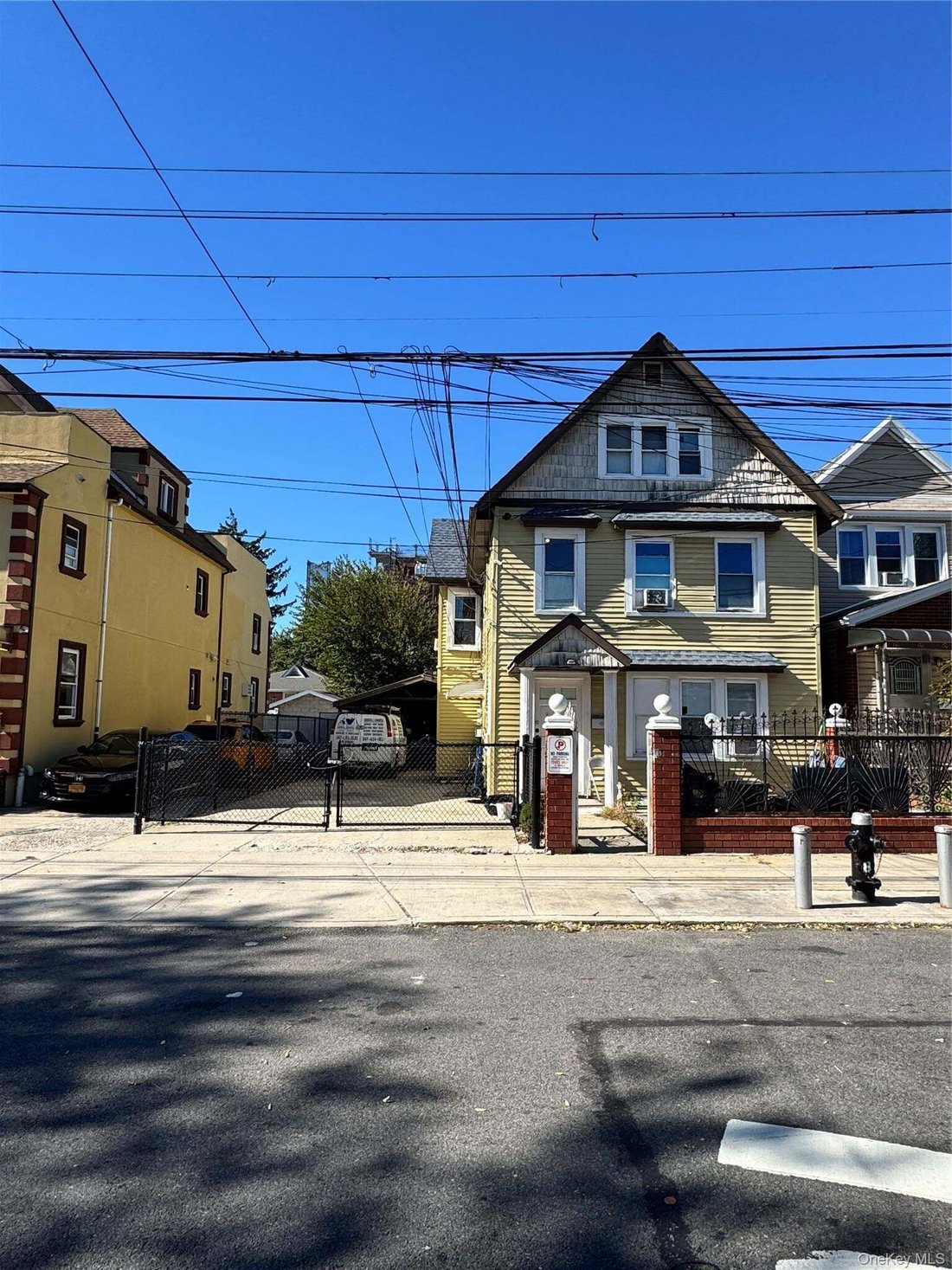 House in New York, New York, United States 1 - 19050987