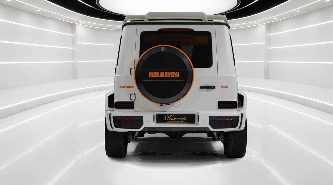 Suv in Dubai, United Arab Emirates 5 - 19056413