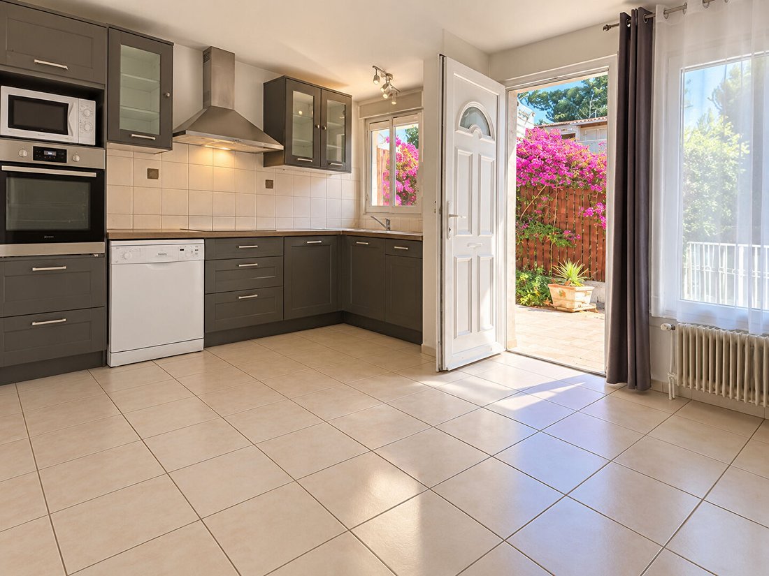 Maison à Village, Saint-Mandrier-sur-Mer, France 4 - 18005905