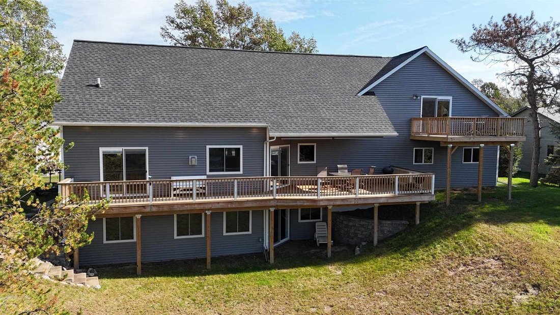 House in Legend Lake, Wisconsin, United States 1 - 19053458