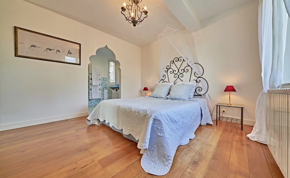 Villa in La Londe-les-Maures, Provence-Alpes-Côte d'Azur, France 5 - 19051485