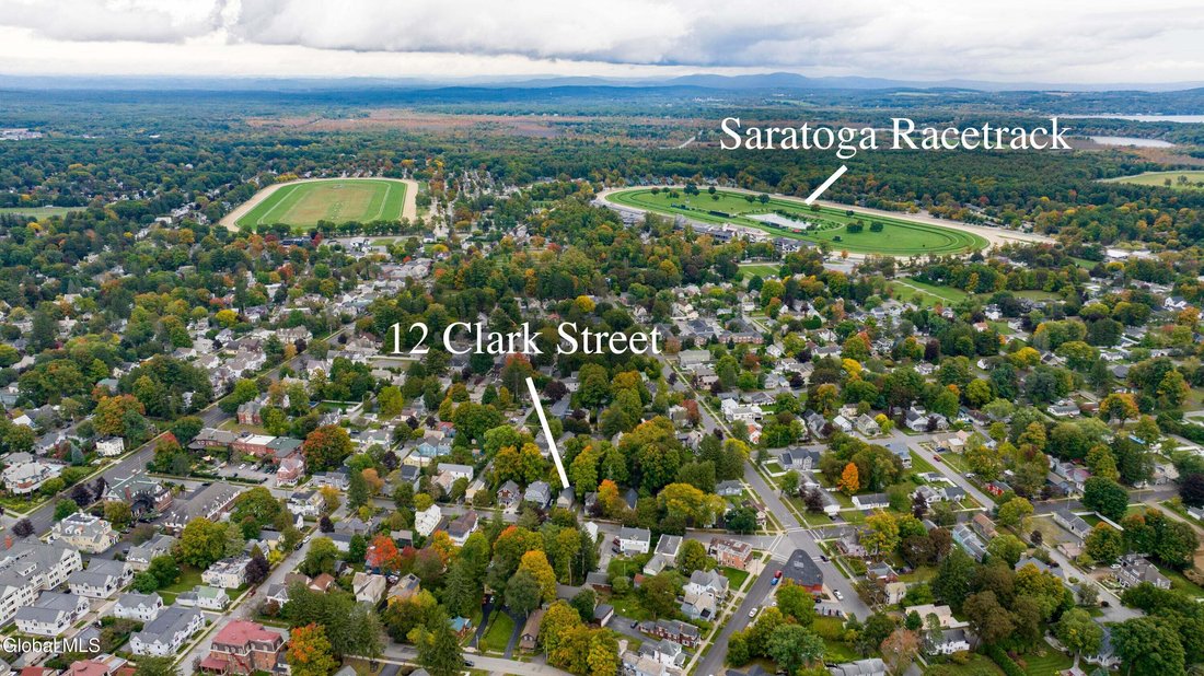 Casa a Saratoga Springs, New York, Stati Uniti 4 - 19051051
