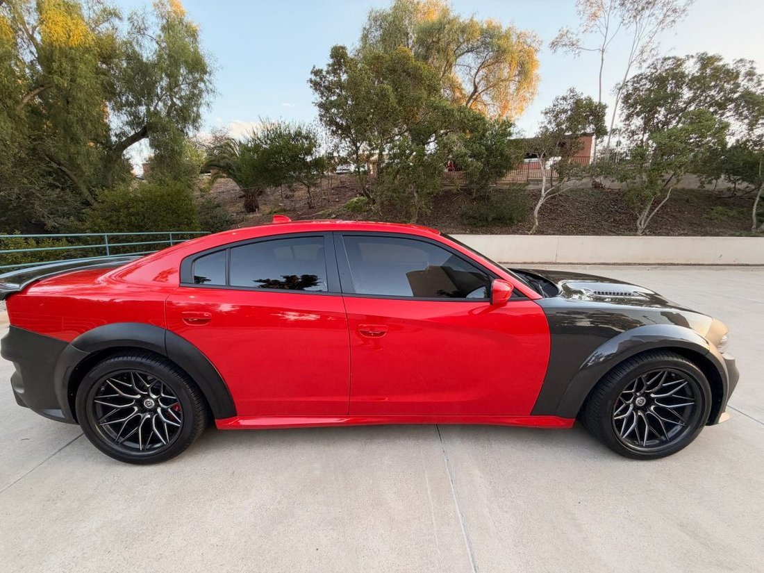 Sedan in San Diego, CA, United States 5 - 19052211