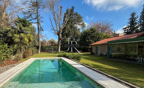 House in Manuel Alberti, Buenos Aires Province, Argentina 1