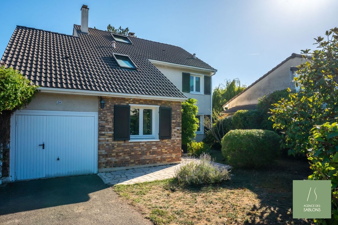 House in Montesson, Ile-de-France, France 1 - 19052101