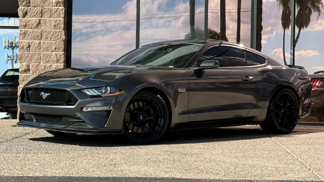 Coupe in Tucson, AZ, United States 3 - 19051827