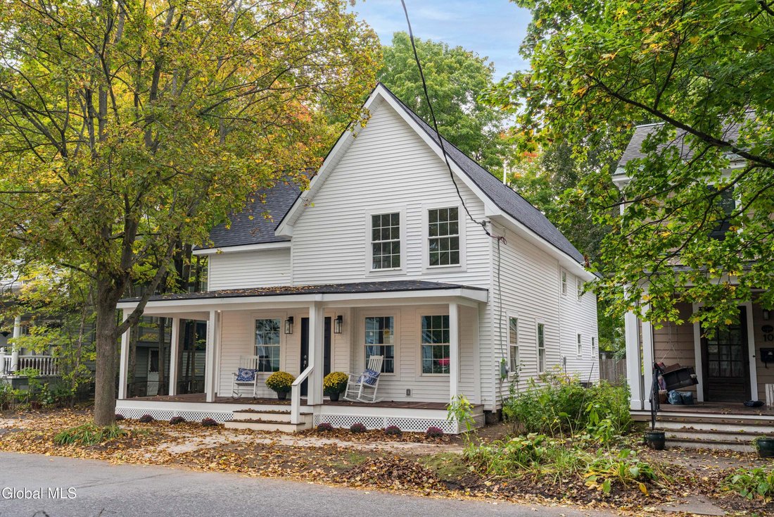 Casa a Saratoga Springs, New York, Stati Uniti 2 - 19051051