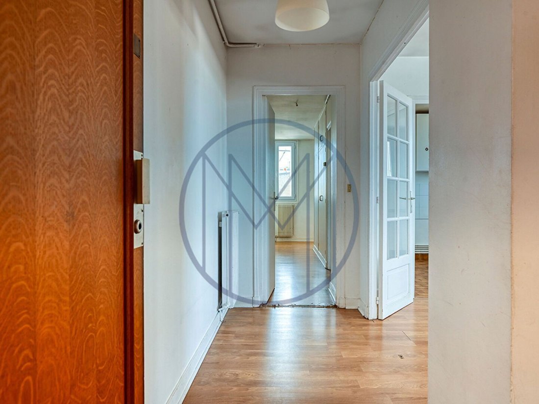 Apartment in Domaine National du Château, Versailles, France 4 - 19055096