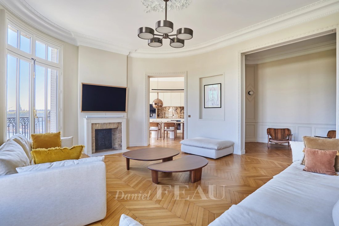 Apartment in Paris 8e Arrondissement, Paris, France 3 - 17089603
