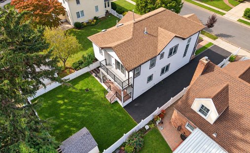 Casa en New Hyde Park, Nueva York, Estados Unidos 1