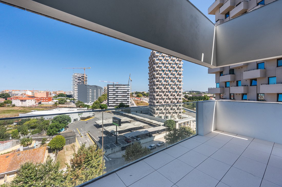 Apartment in Matosinhos e Leca da Palmeira, Porto District, Portugal 3 - 19052359