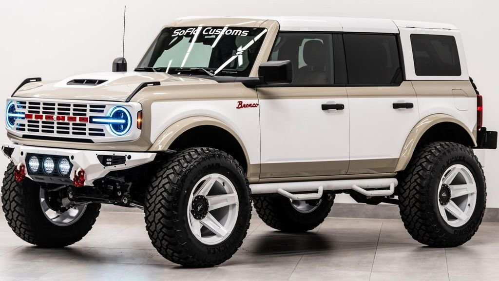 Ford Bronco 4X4 in Fort Lauderdale, FL, United States 1 - 19055239