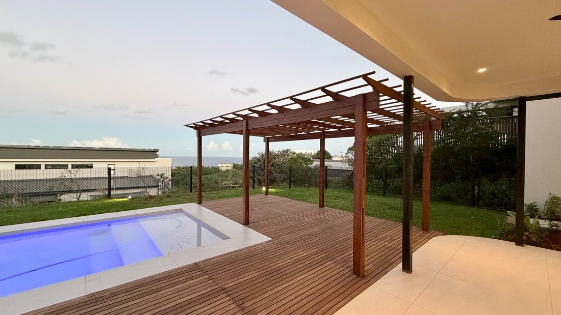 House in Sheffield Beach, KwaZulu-Natal, South Africa 5 - 16268882