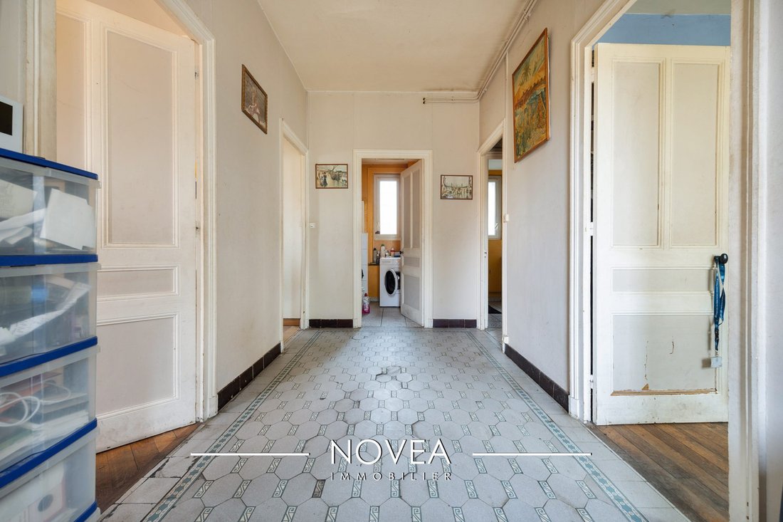 House in Centre Bourg, Neuville-sur-Saone, France 5 - 19056451