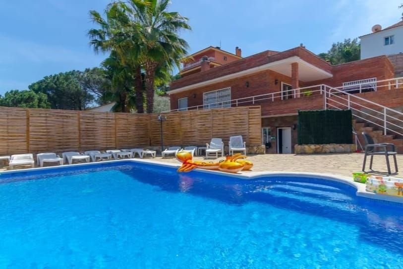 Chalet in Lloret de Mar, Katalonien, Spanien 2 - 19053384