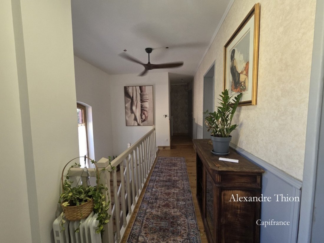House in Perouges, Auvergne-Rhône-Alpes, France 4 - 19052115